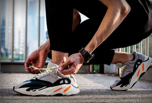 yeezy 700如何一眼看出真假 yeezy 700真假对比图